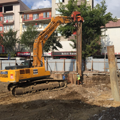 Bekirpaşa Katlı Otopark ve Pazar Alanı İnşaatı